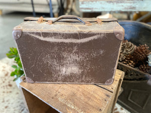 Vintage MINI Suitcase Port