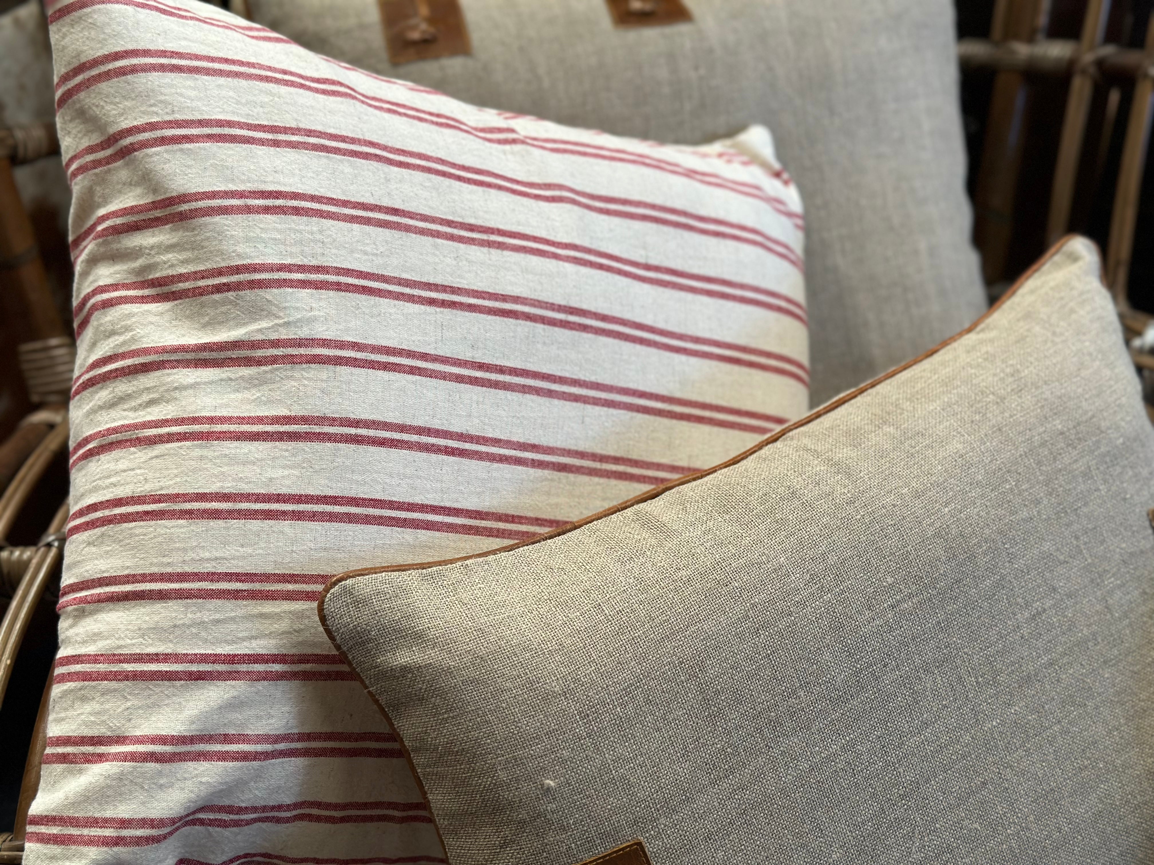 Country Farmhouse Red Cushion